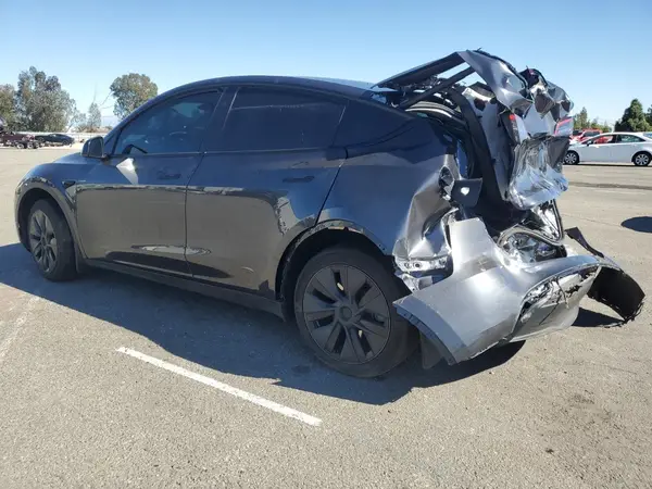 7SAYGDED7RF106609 2024 TESLA MODEL Y - Image 2