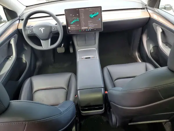 7SAYGDED7RF107114 2024 TESLA MODEL Y - Image 8