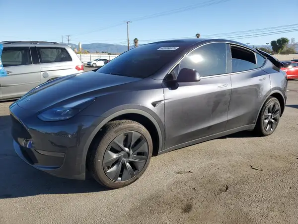 7SAYGDED7RF108604 2024 TESLA MODEL Y - Image 1