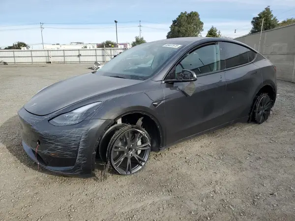 7SAYGDED7RF114483 2024 TESLA MODEL Y - Image 1