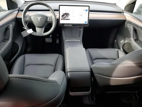7SAYGDED7RF114483 2024 TESLA MODEL Y - Image 8