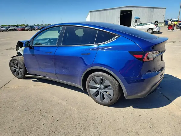 7SAYGDED7RF127122 2024 TESLA MODEL Y - Image 2