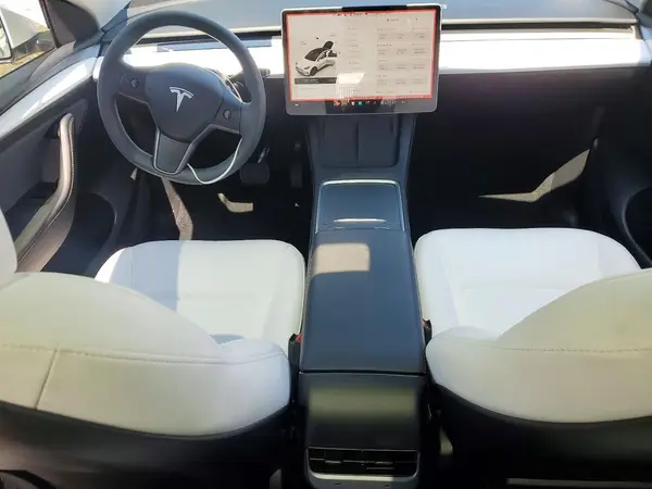 7SAYGDED7RF128447 2024 TESLA MODEL Y - Image 8