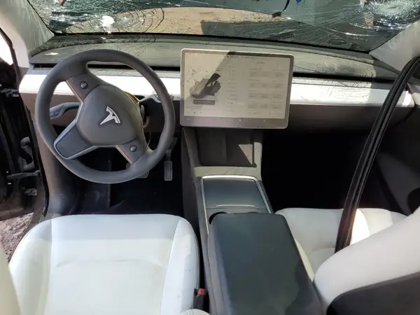 7SAYGDED7RF130845 2024 TESLA MODEL Y - Image 8