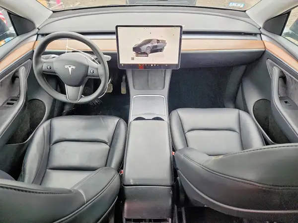 7SAYGDED7RF132515 2024 TESLA MODEL Y - Image 8