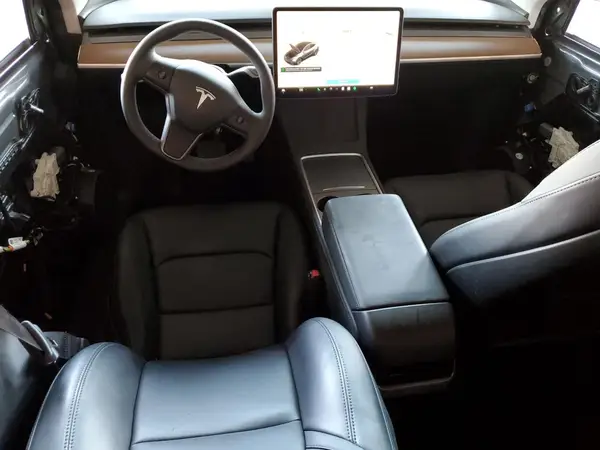 7SAYGDED7RF152733 2024 TESLA MODEL Y - Image 8