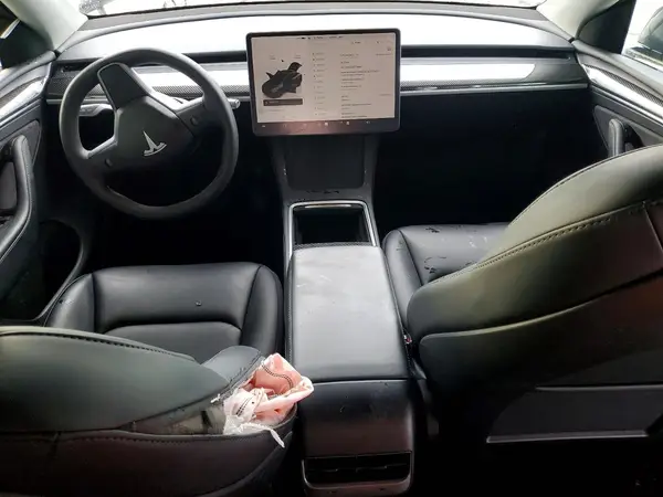 7SAYGDED7RF154028 2024 TESLA MODEL Y - Image 8