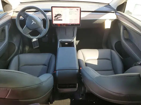 7SAYGDED7RF158192 2024 TESLA MODEL Y - Image 8