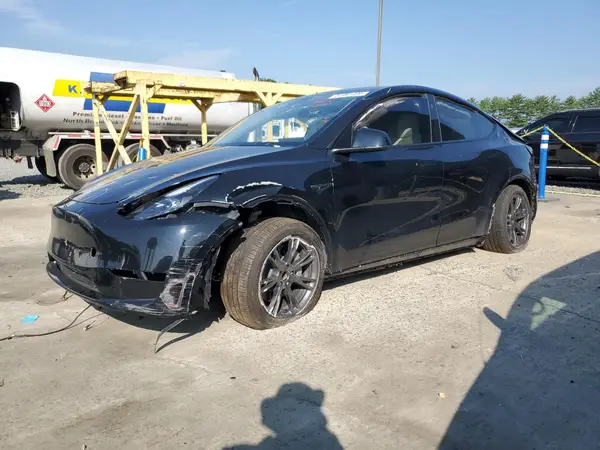7SAYGDED7RF162680 2024 TESLA MODEL Y - Image 1