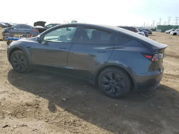 7SAYGDED7RF163537 2024 TESLA MODEL Y - Image 2