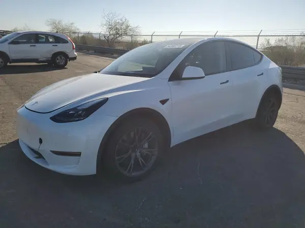 7SAYGDED7RF168768 2024 TESLA MODEL Y - Image 1