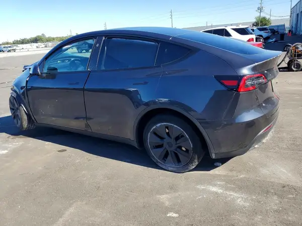 7SAYGDED7RF183612 2024 TESLA MODEL Y - Image 2