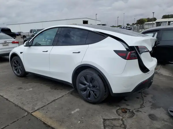 7SAYGDED7RF184503 2024 TESLA MODEL Y - Image 2