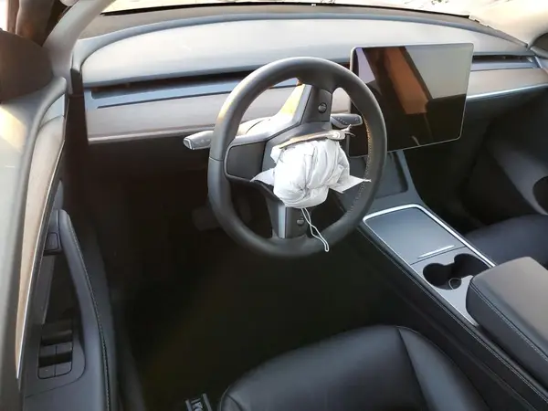 7SAYGDED7RF192231 2024 TESLA MODEL Y - Image 8