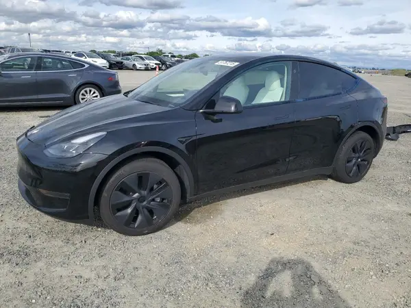 7SAYGDED7RF201946 2024 TESLA MODEL Y - Image 1
