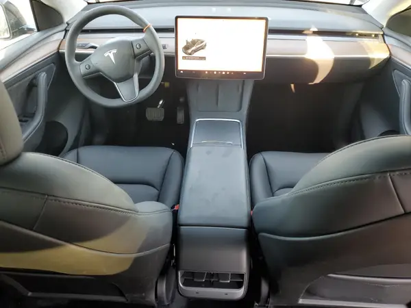 7SAYGDED7RF206693 2024 TESLA MODEL Y - Image 8