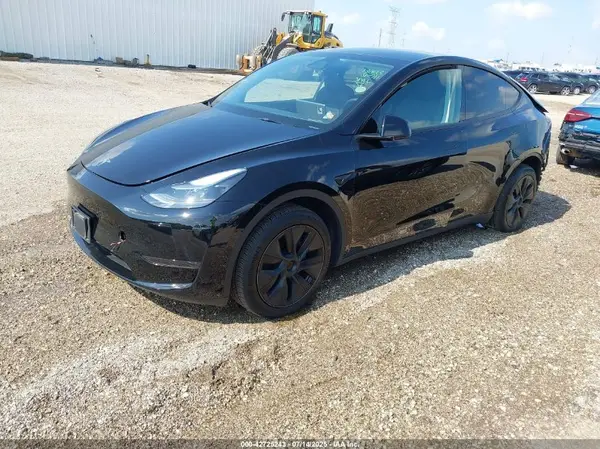 7SAYGDED7RF206922 2024 TESLA MODEL Y - Image 2