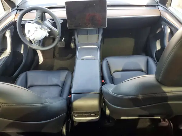 7SAYGDED7RF211585 2024 TESLA MODEL Y - Image 8