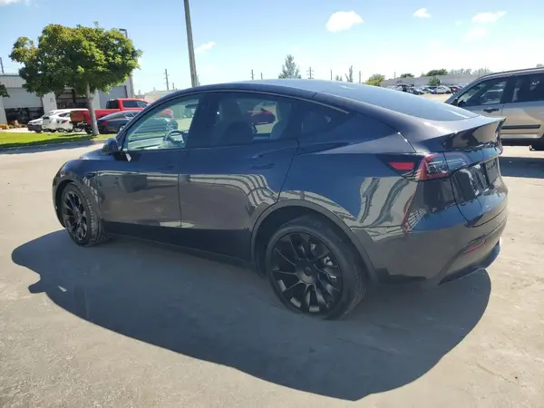 7SAYGDED7RF212493 2024 TESLA MODEL Y - Image 2