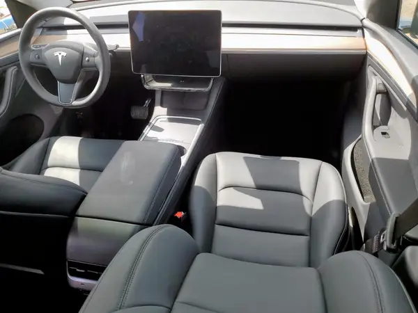7SAYGDED7SA353759 2025 TESLA MODEL Y - Image 8