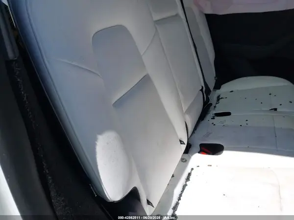 7SAYGDED7SA370741 2025 TESLA MODEL Y - Image 8