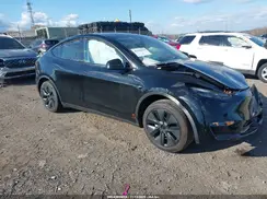 7SAYGDED7SA371551 2025 TESLA MODEL Y
