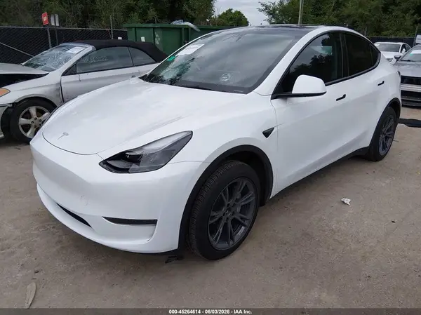 7SAYGDED7SA373669 2025 TESLA MODEL Y - Image 2