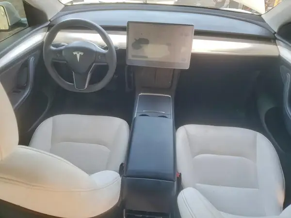 7SAYGDED7SF216131 2025 TESLA MODEL Y - Image 8