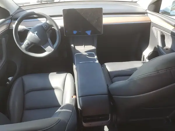 7SAYGDED7SF227873 2025 TESLA MODEL Y - Image 8