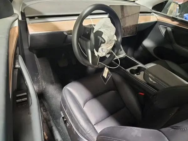 7SAYGDED7SF241191 2025 TESLA MODEL Y - Image 8