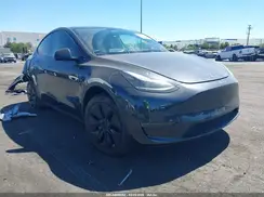 7SAYGDED7SF242261 2025 TESLA MODEL Y