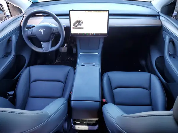 7SAYGDED7SF270285 2025 TESLA MODEL Y - Image 8