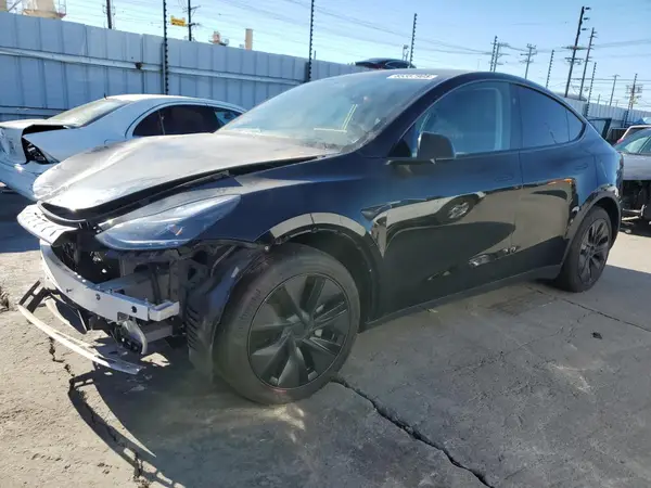 7SAYGDED7SF313426 2025 TESLA MODEL Y - Image 1