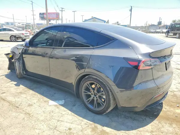 7SAYGDED7SF314415 2025 TESLA MODEL Y - Image 2