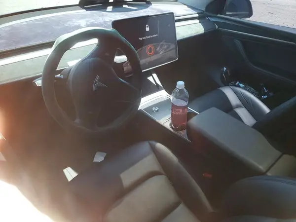 7SAYGDED7SF314415 2025 TESLA MODEL Y - Image 8