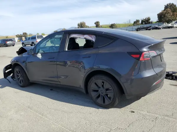 7SAYGDED7SF314429 2025 TESLA MODEL Y - Image 2