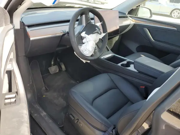 7SAYGDED7SF314429 2025 TESLA MODEL Y - Image 8