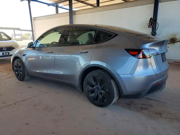 7SAYGDED7SF314821 2025 TESLA MODEL Y - Image 2