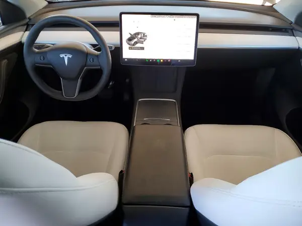 7SAYGDED7SF314821 2025 TESLA MODEL Y - Image 8