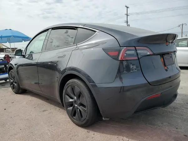 7SAYGDED7SF317637 2025 TESLA MODEL Y - Image 2