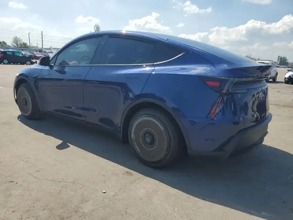 7SAYGDED7TA417686 2026 TESLA MODEL Y - Image 2