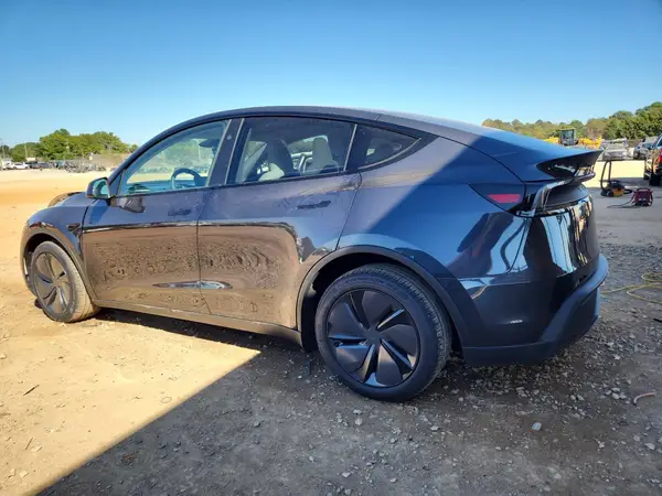 7SAYGDED7TA417963 2026 TESLA MODEL Y - Image 2