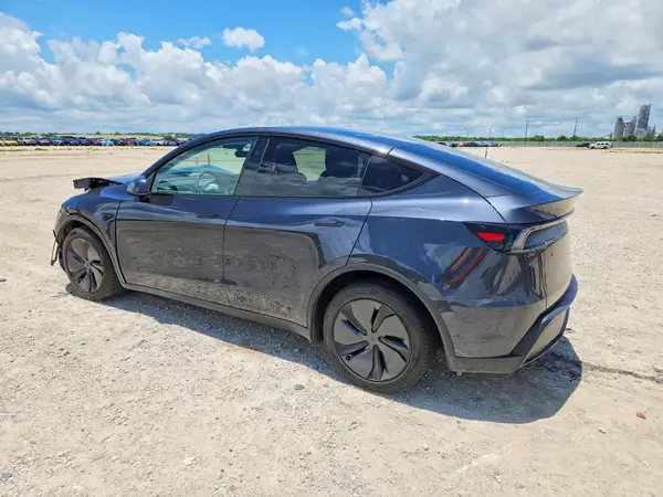 7SAYGDED7TA419311 2026 TESLA MODEL Y - Image 2