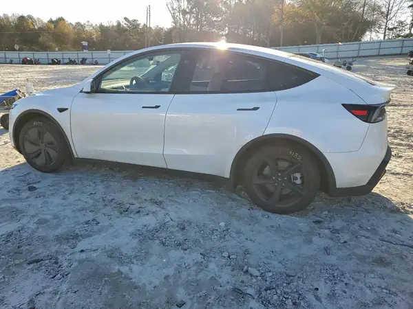 7SAYGDED7TA431135 2026 TESLA MODEL Y - Image 2