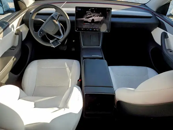 7SAYGDED7TA431135 2026 TESLA MODEL Y - Image 8