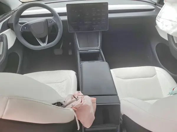 7SAYGDED7TA443009 2026 TESLA MODEL Y - Image 8