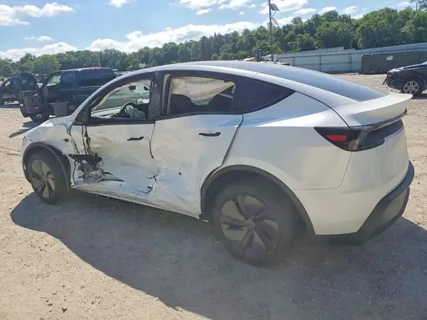 7SAYGDED7TA454852 2026 TESLA MODEL Y - Image 2