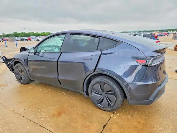 7SAYGDED7TA461039 2026 TESLA MODEL Y - Image 2