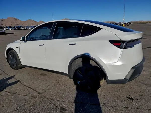 7SAYGDED7TA496244 2026 TESLA MODEL Y - Image 2