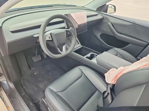 7SAYGDED7TA496745 2026 TESLA MODEL Y - Image 8